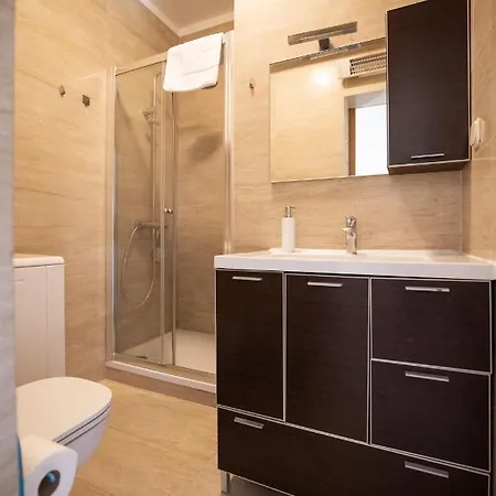 Apartments And A Room Ina Zadar