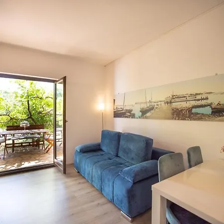 Apartments And A Room Ina Gostinjska kuća 3*