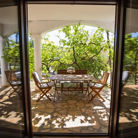 Apartments And A Room Ina