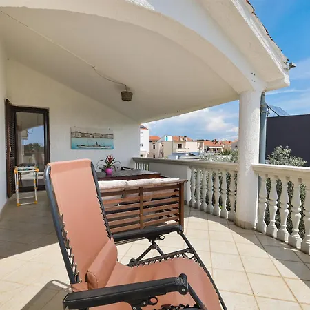 Apartments And A Room Ina Guest house 3*