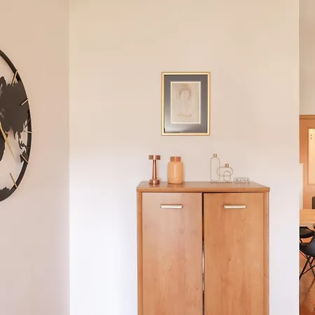 Guest house Apartments And A Room Ina