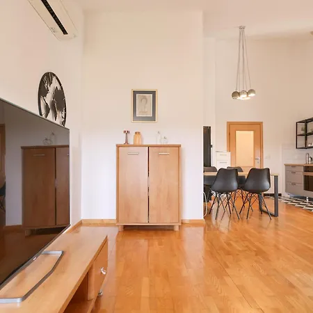 Apartments And A Room Ina