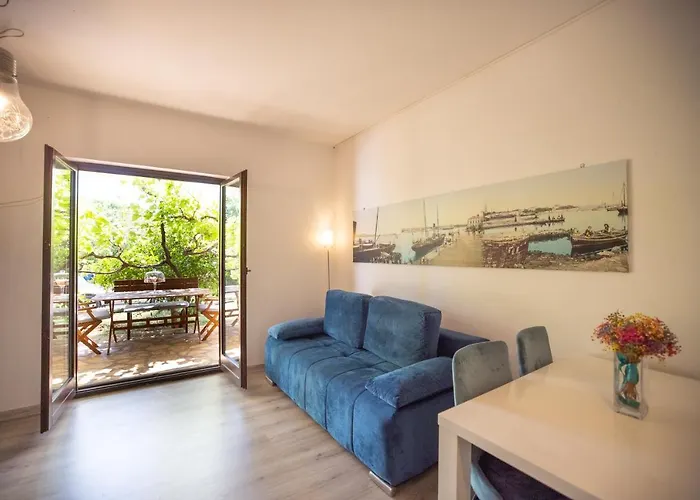 Apartments And A Room Ina Guest house 3*