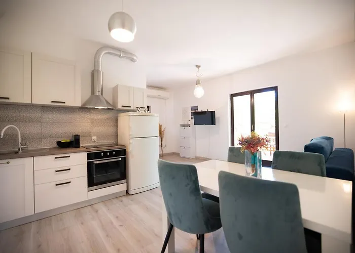 Apartments And A Room Ina Guest house Zadar