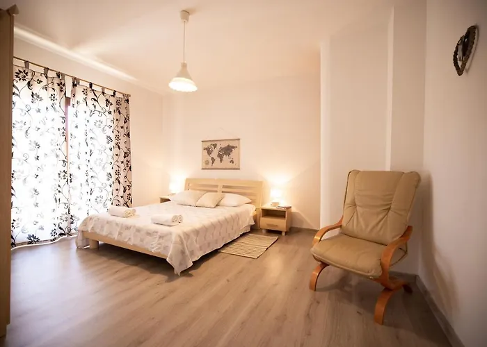 Apartments And A Room Ina Zadar