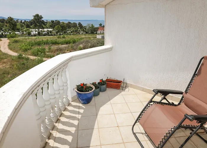 Apartments And A Room Ina Zadar