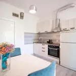 Apartments And A Room Ina Guest house 3*