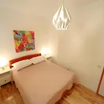 Guest house Apartments And A Room Ina Zadar
