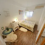 Apartments And A Room Ina 3* Zadar